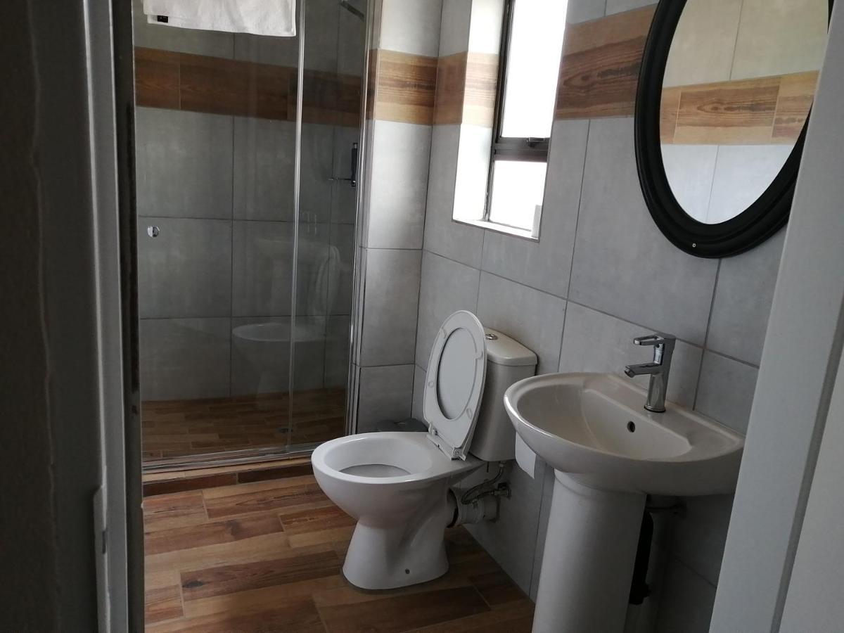 Lala Poa Guest House Klerksdorp Zewnętrze zdjęcie