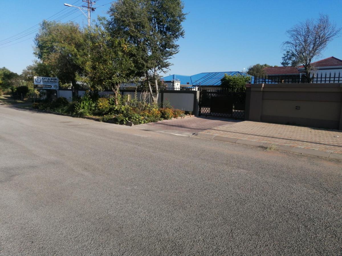 Lala Poa Guest House Klerksdorp Zewnętrze zdjęcie