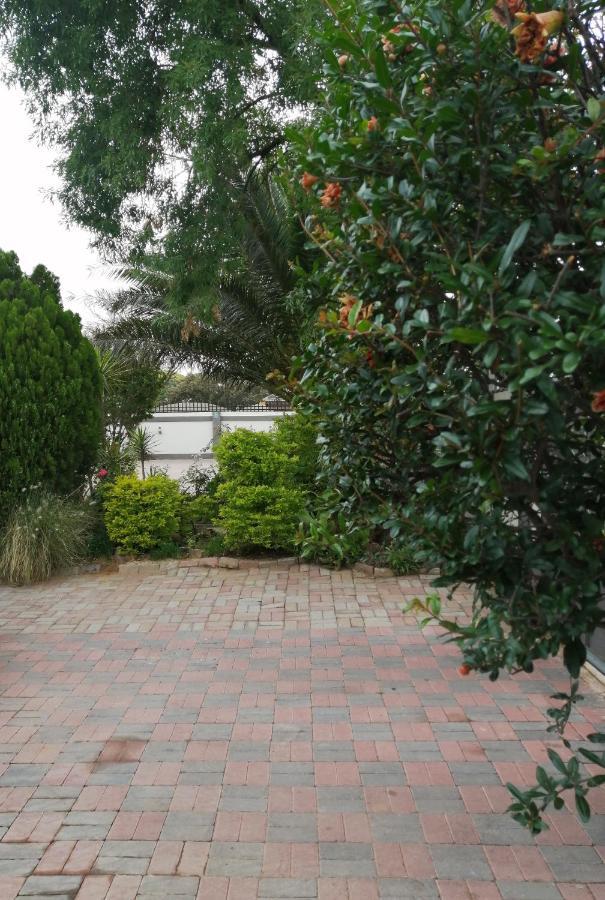 Lala Poa Guest House Klerksdorp Zewnętrze zdjęcie
