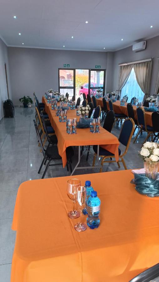 Lala Poa Guest House Klerksdorp Zewnętrze zdjęcie